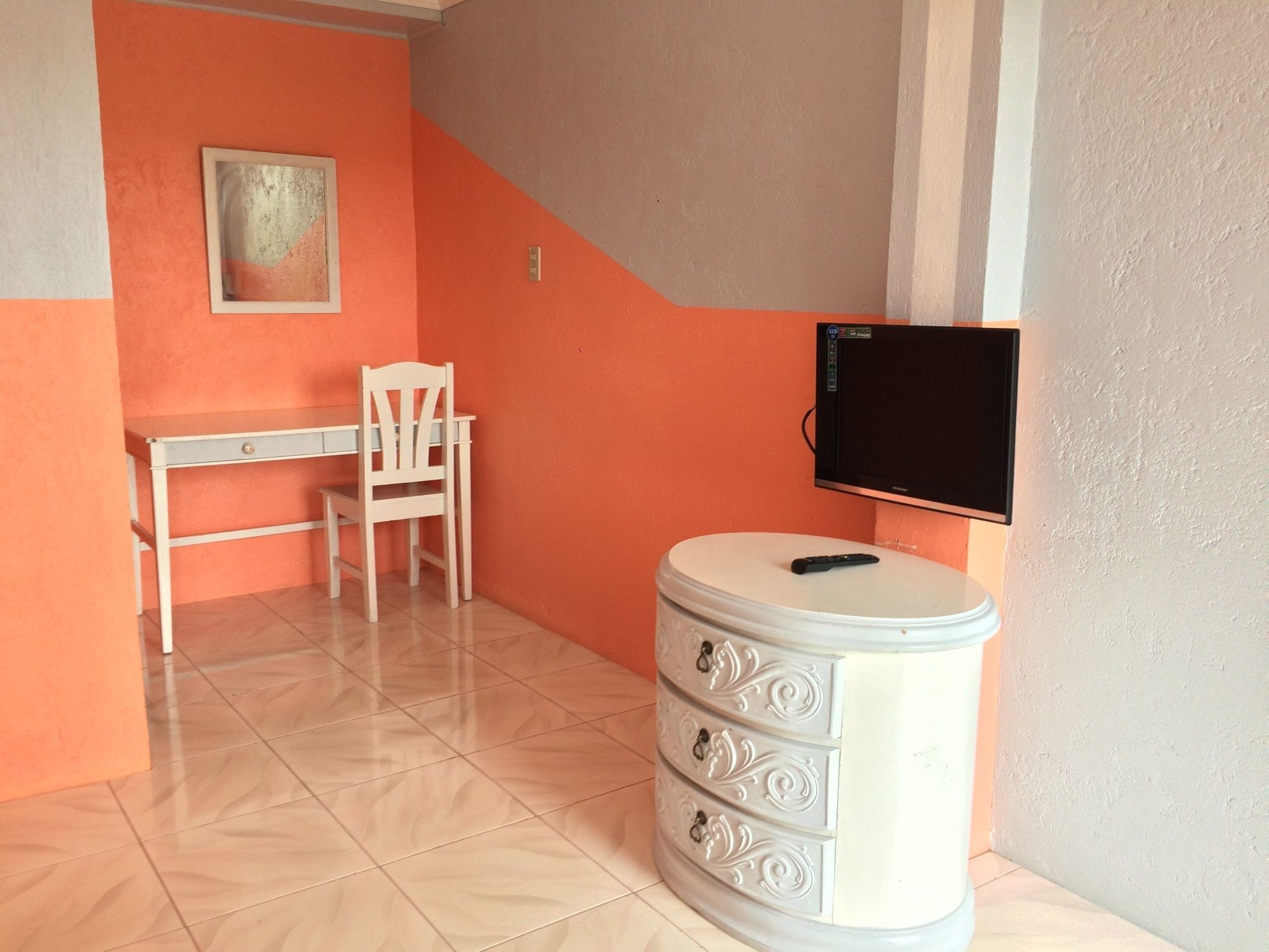 El Paso Inn Tagaytay City Екстер'єр фото