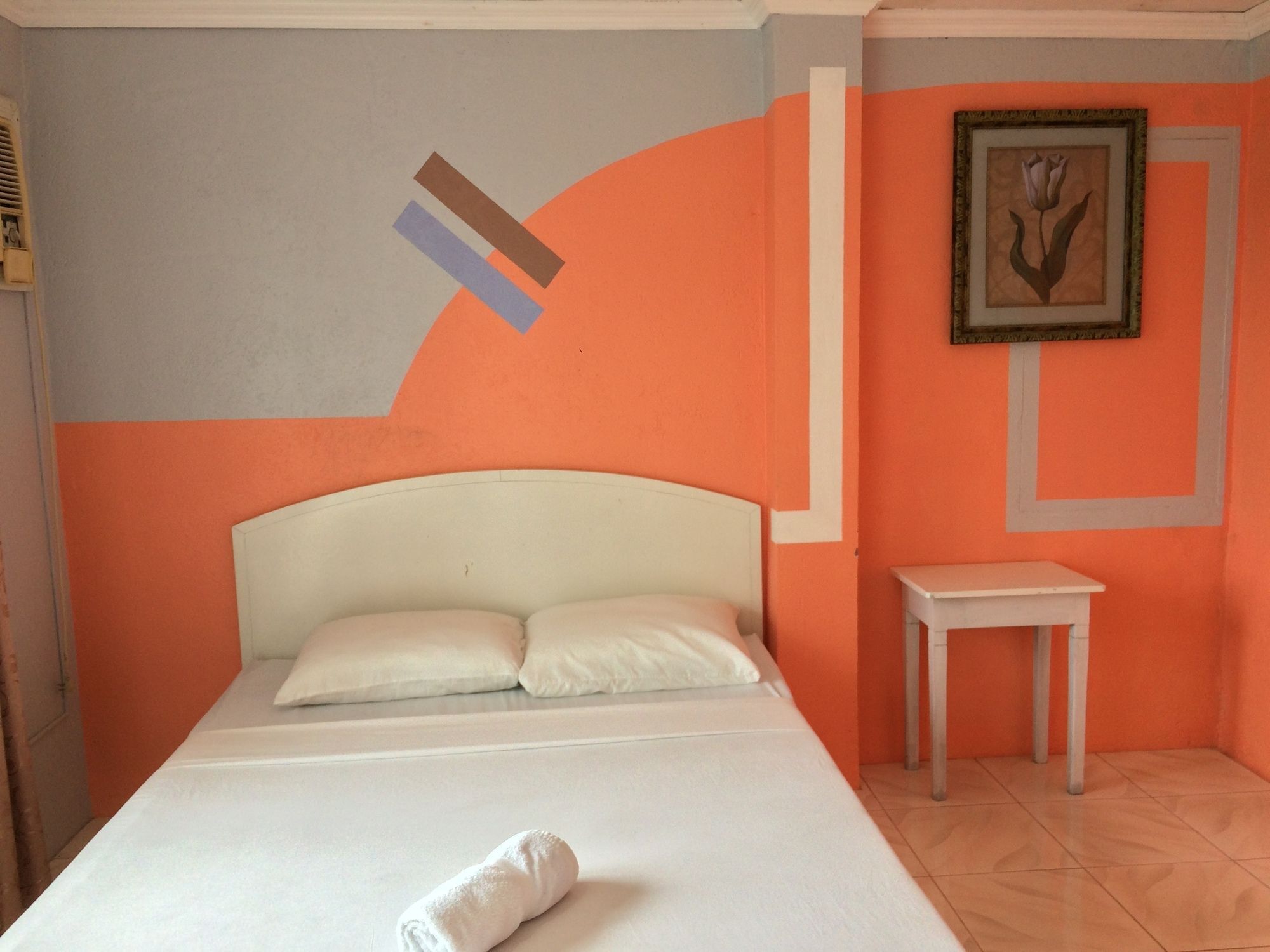 El Paso Inn Tagaytay City Екстер'єр фото
