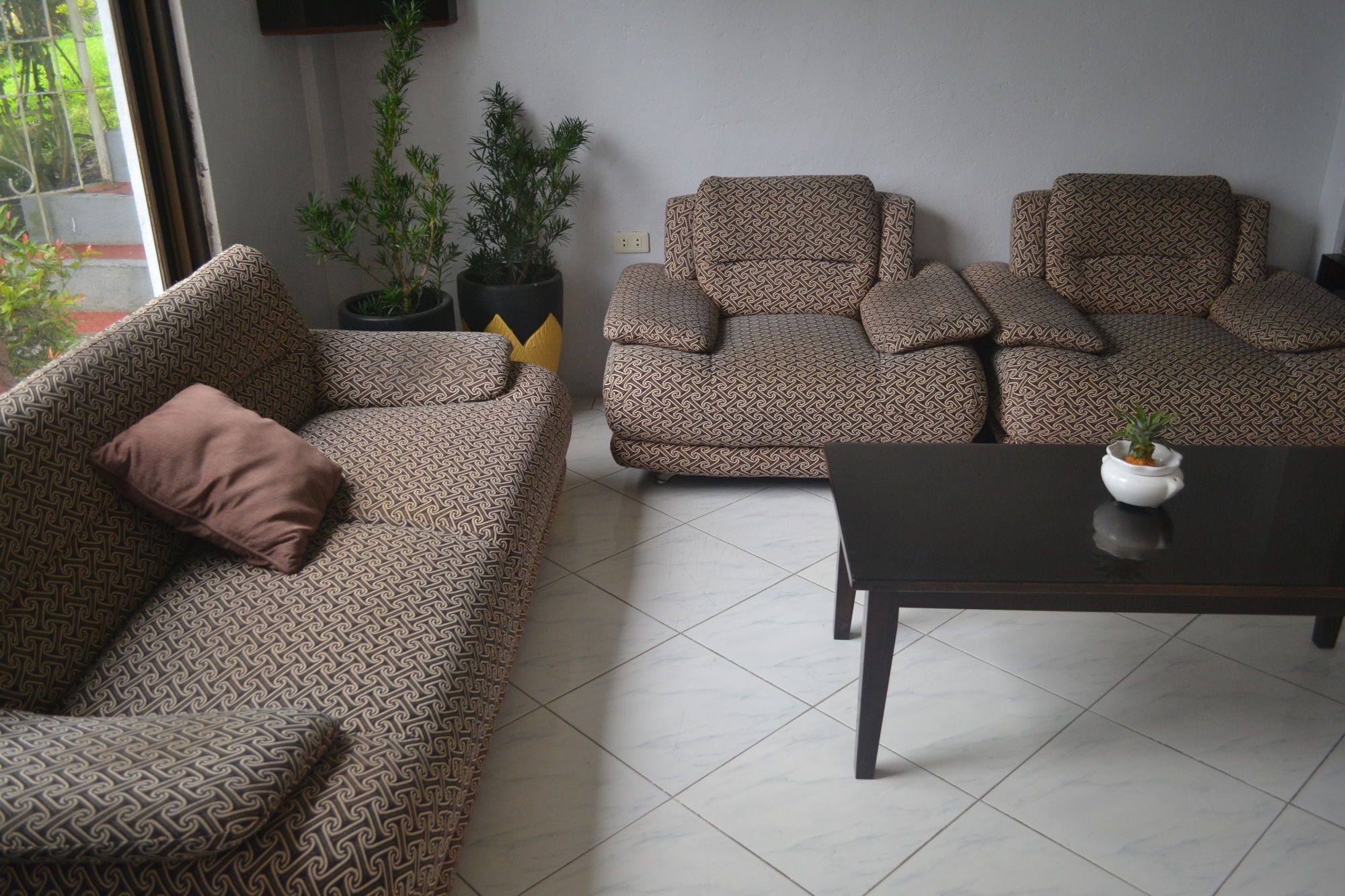 El Paso Inn Tagaytay City Екстер'єр фото