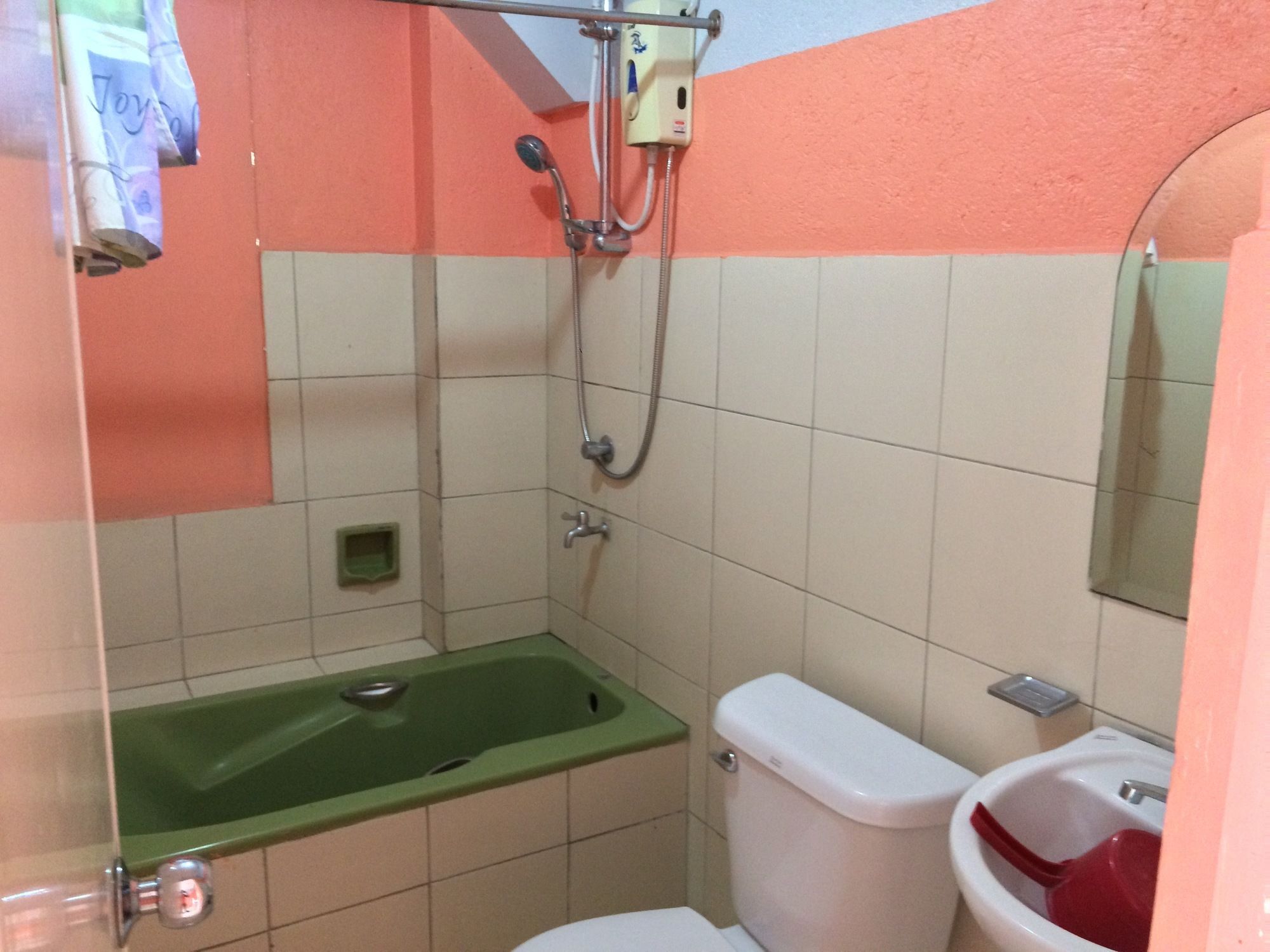 El Paso Inn Tagaytay City Екстер'єр фото